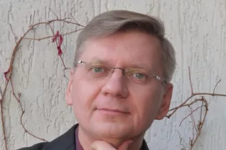 Prof. Maciej Szymanowski, były dyrektor Instytutu Współpracy Polsko-Węgierskiej im. Wacława Felczaka, wygrał w sądzie spór dotyczący swojego odwołania ze stanowiska